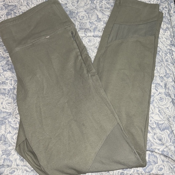 PINK Yoga Leggings - Picture 5 of 5